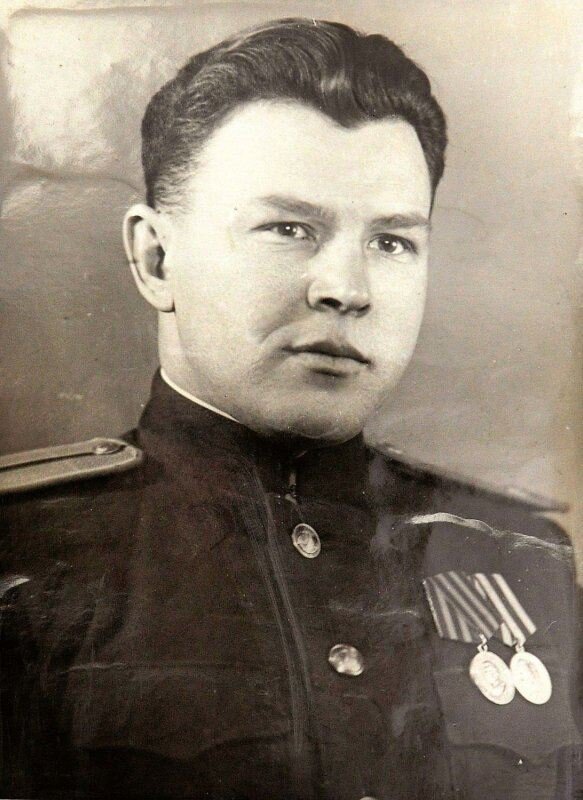 Высшее Военно-морское пограничное училище МВД: Фотоальбом. Второй выпуск 1944-1949 гг.